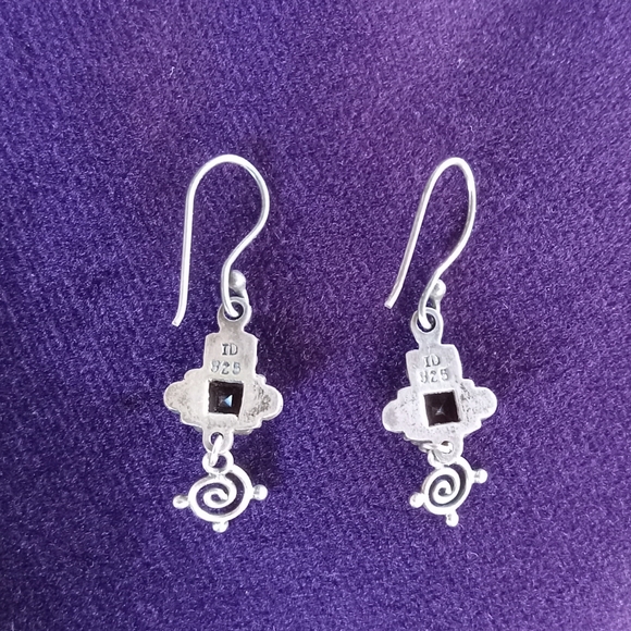 Sterling Silver .925 Swirl & Square Garnet Earrings - Picture 4 of 5